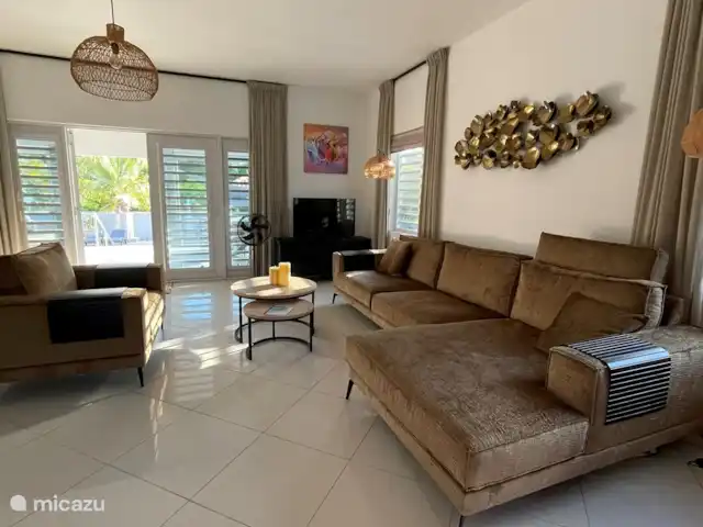 Kas Haddock huren in Curaçao, Banda Ariba (oost), Brakkeput Abou - villa Riante living