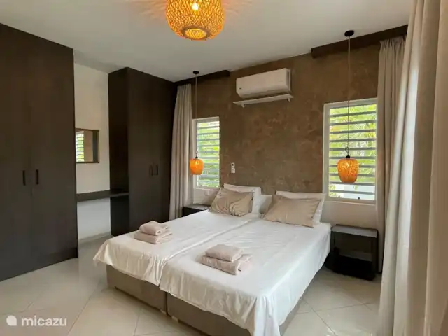 Kas Haddock huren in Curaçao, Banda Ariba (oost), Brakkeput Abou - villa master  slaapkamer