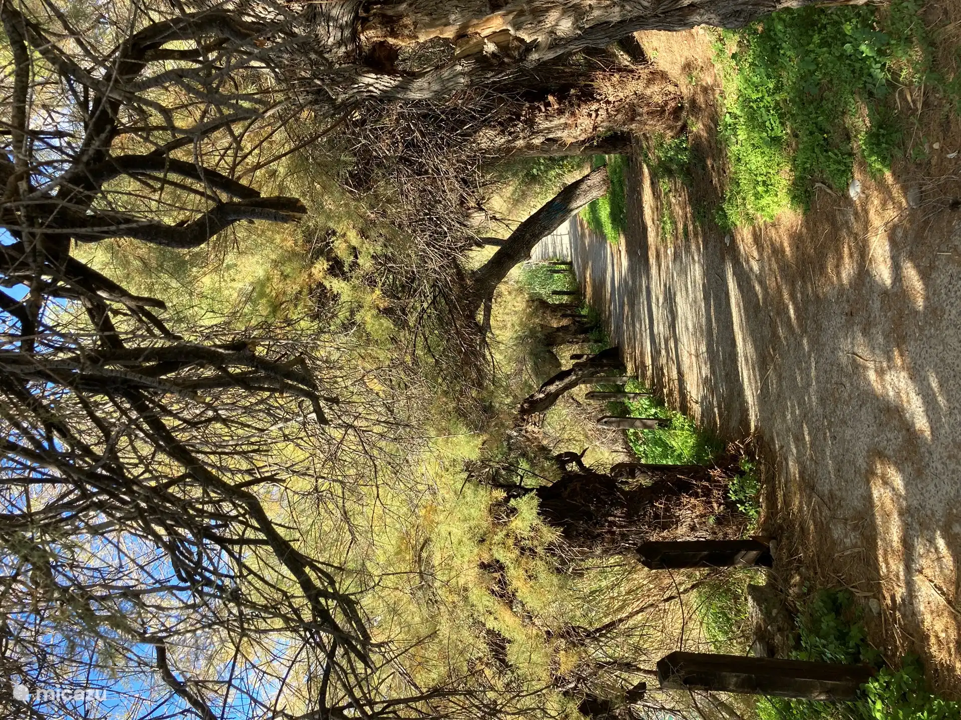 Wandelpad naar het strand van Calandre
