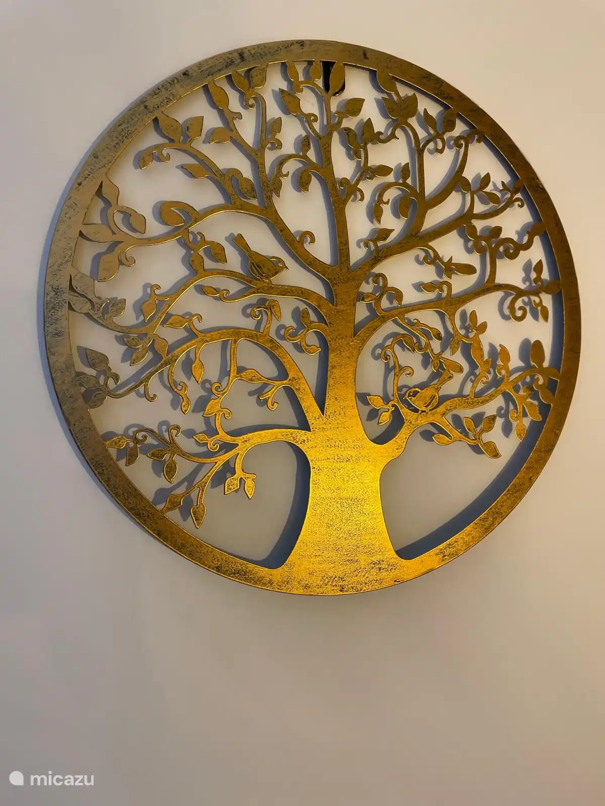 Wall painting in the bedroom