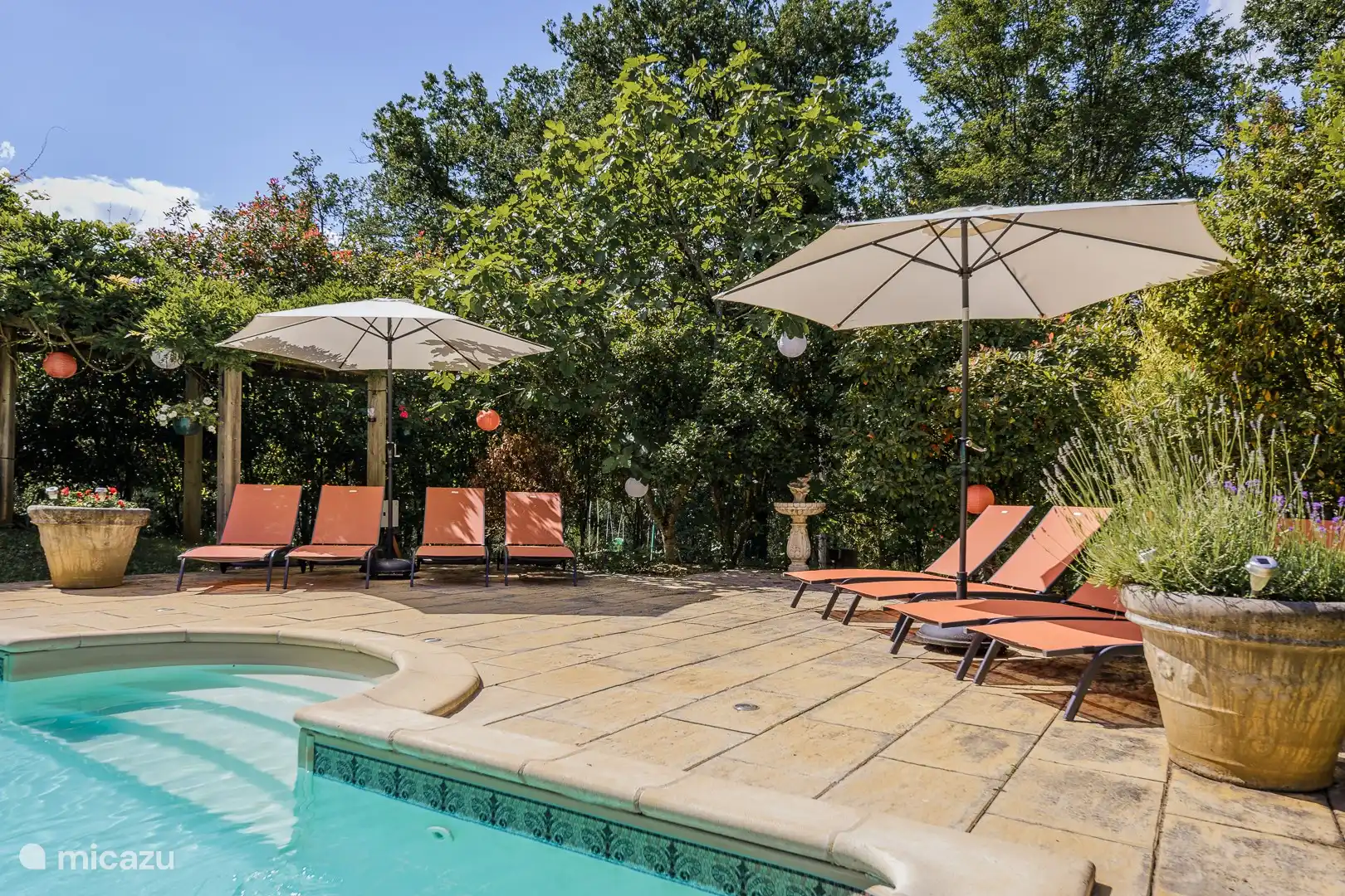 Plenty of sun loungers around the pool