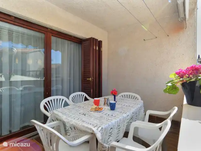 vakantiehuis huren in Kroatië, Istrië, Pula – Huis Emicol balkon