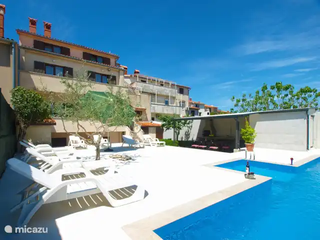 vakantiehuis huren in Kroatië, Istrië, Pula – Huis Emicol zwembad