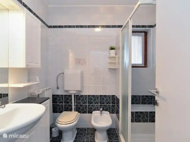 vakantiehuis huren in Kroatië, Istrië, Pula – Huis Emicol badkamer