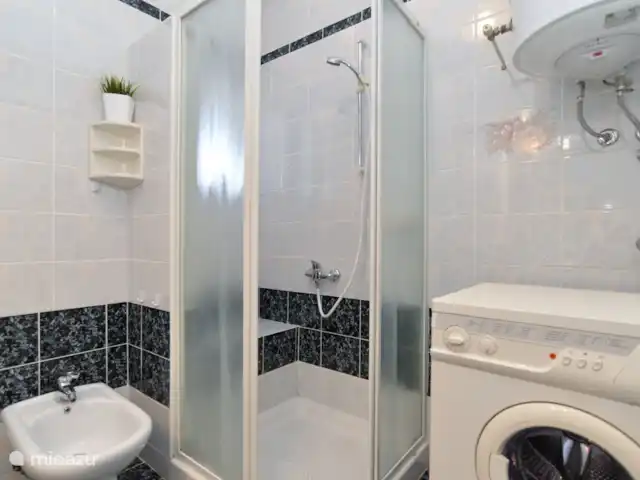 vakantiehuis huren in Kroatië, Istrië, Pula – Huis Emicol badkamer