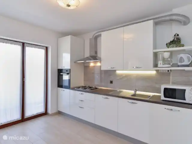 vakantiehuis huren in Kroatië, Istrië, Pula – Huis Emicol keuken