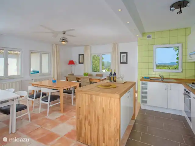 La Finca en España, Costa Blanca, Jávea - finca Esta es la más grande de las dos cocinas.