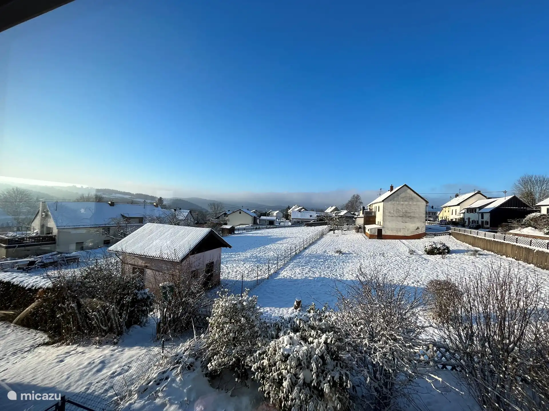 Ausblick aus dem Erdgeschoss bei Schnee