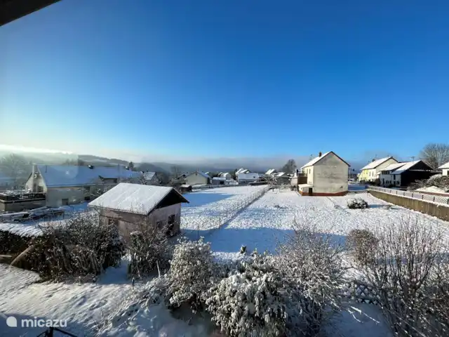 Vacaciones en Eifel con vistas panorámicas (Ap.1) en Alemania, Eifel, Gerolstein - apartamento en la nieve