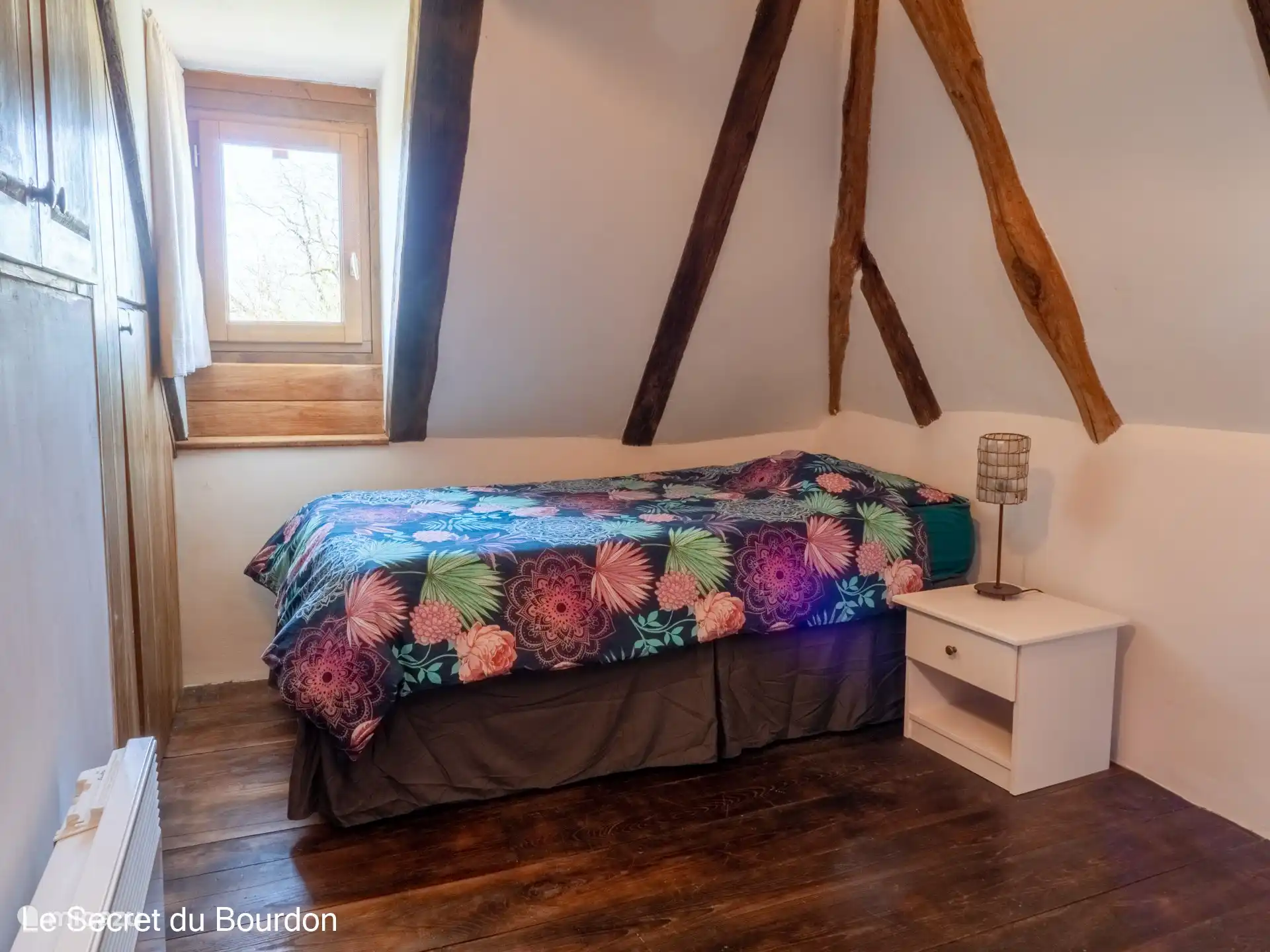 Schlafzimmer mit Einzelbetten im 1. Stock