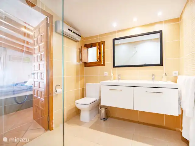 Casa Casita - Moraira en España, Costa Blanca, Moraira - villa baño de padres con calentador
