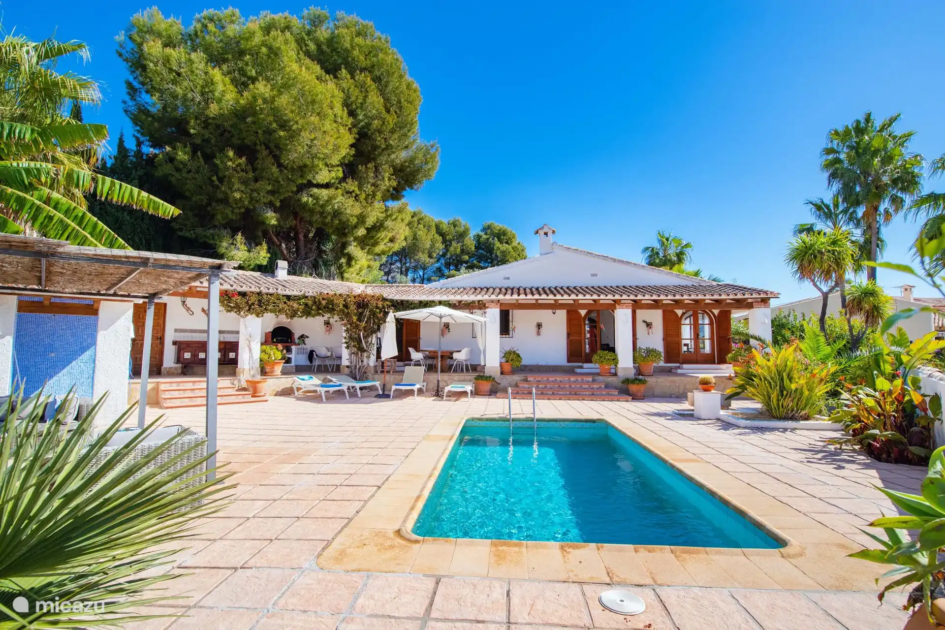 Veranda und Schwimmbad