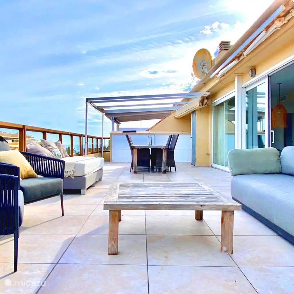 Penthouse Seven Oceans