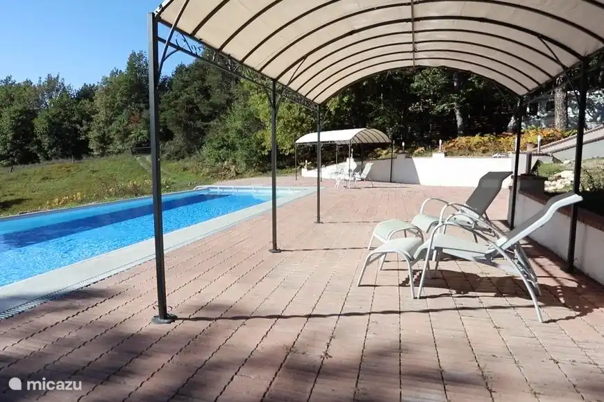 Votre piscine privée merveilleusement chauffée.