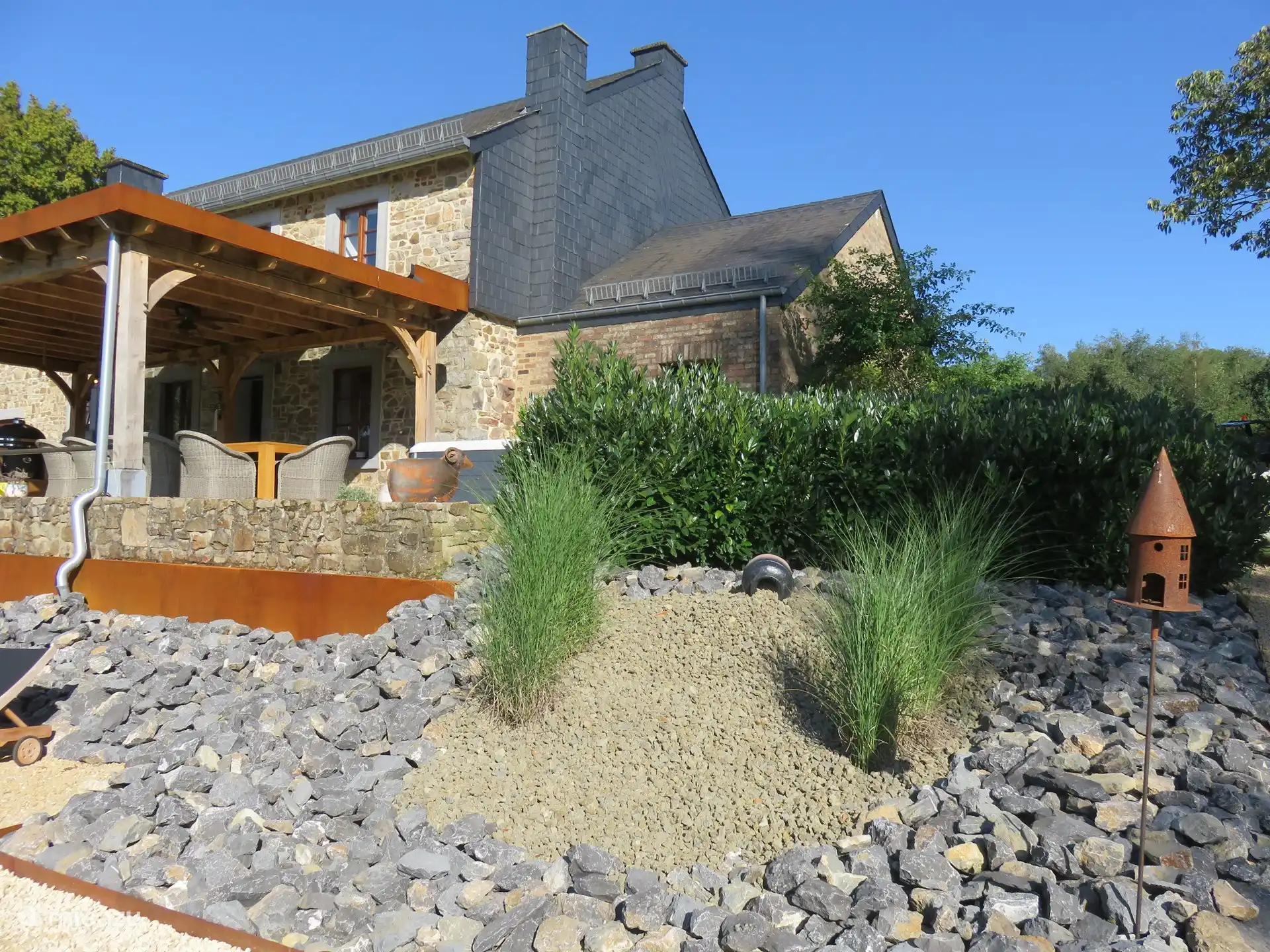 Seitenansicht des Hauses