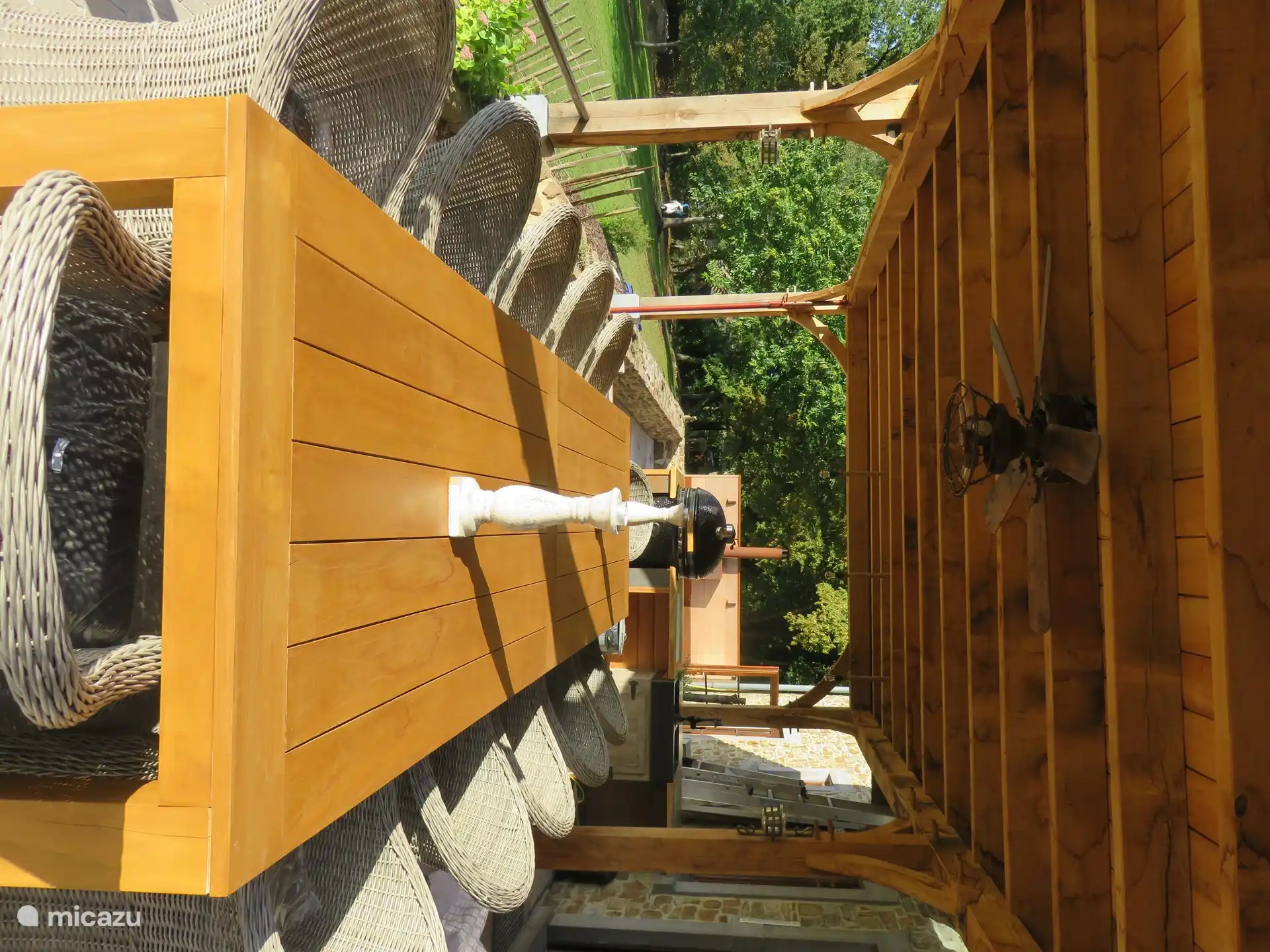 Überdachte Terrasse