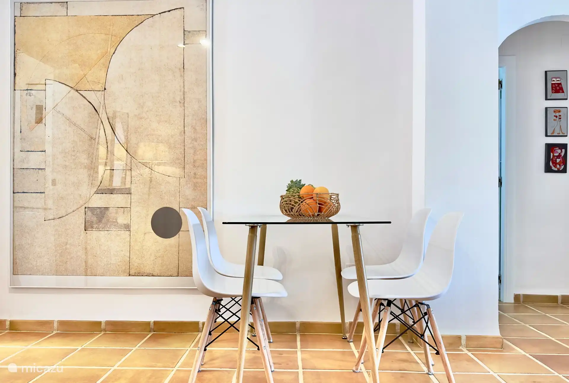 Dining room with seating for 4 people