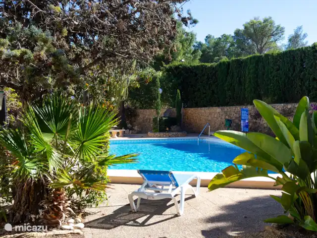 App Altea zwembad en gratis parking huren in Spanje, Costa Blanca, Altea - appartement Een heerlijk plekje om in alle rust en stilte van het zonnetje te genieten