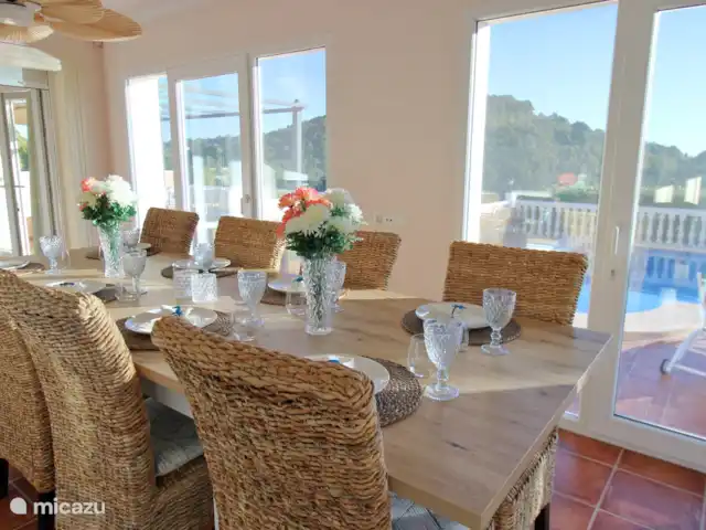 villa huren in Spanje, Costa Blanca, Calpe – Villa Ty Croeso Calpe Eetkamer