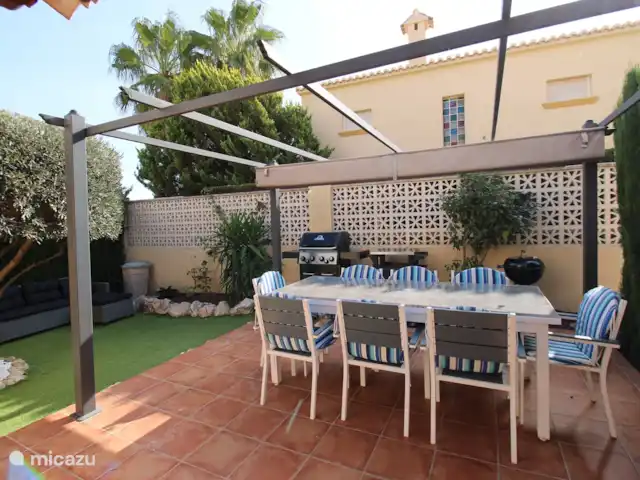 villa huren in Spanje, Costa Blanca, Calpe – Villa Ty Croeso Calpe Barbecueplaats