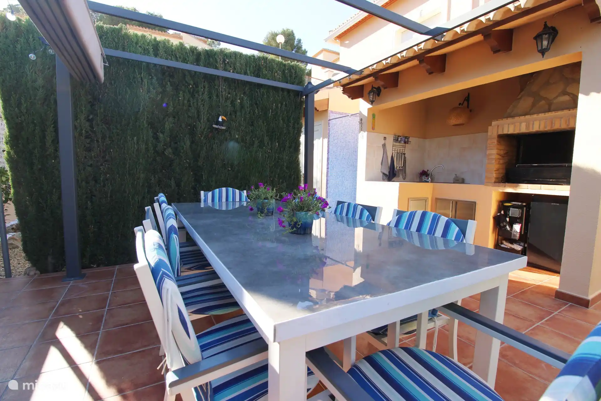 Au&#223;enk&#252;che