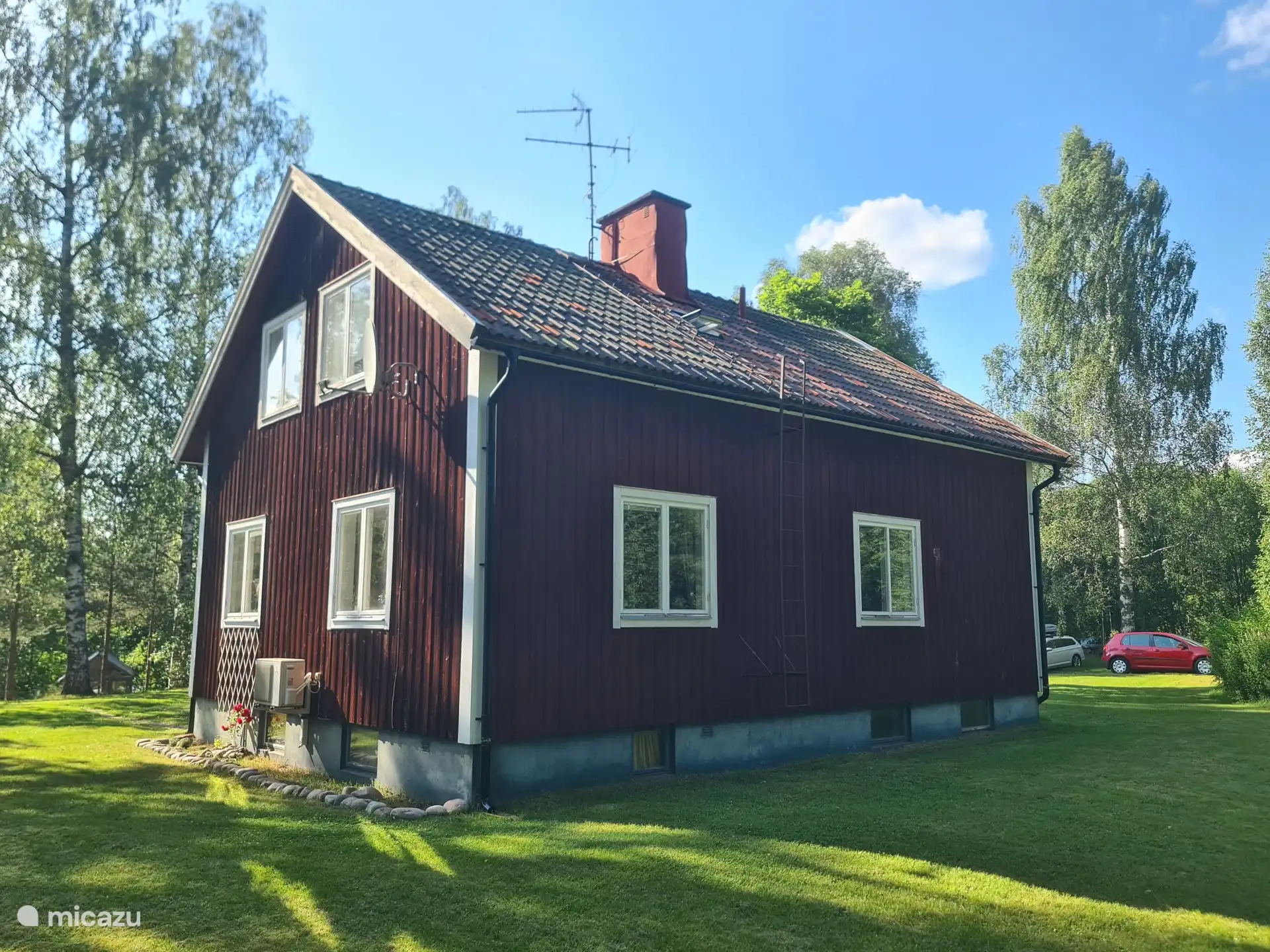 Hinterhaus vom Garten aus gesehen.