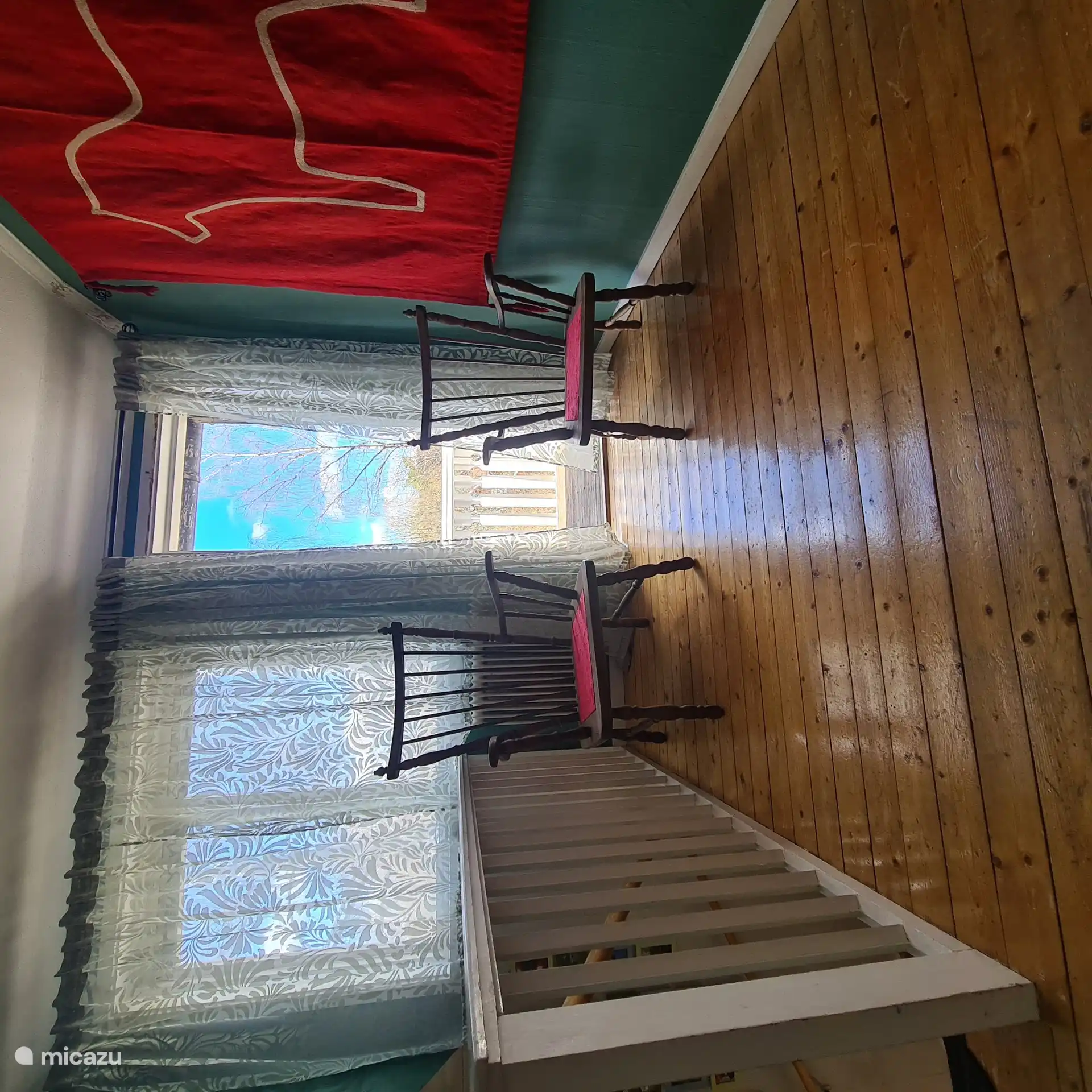 Zugang zur Dachterrasse über den Treppenabsatz