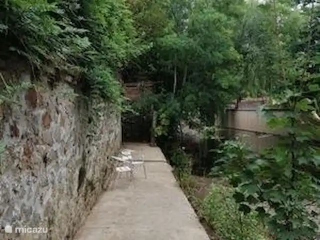 El castillo en Francia, Aisne, Hirson - casa de campo / castillo muelle privado en l'oise