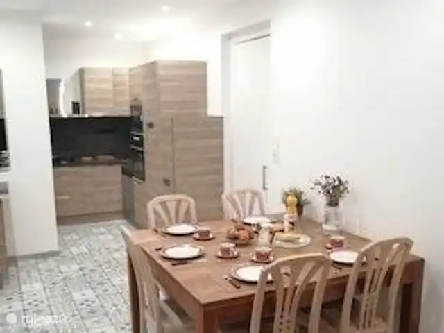 El castillo en Francia, Aisne, Hirson - casa de campo / castillo cocina totalmente equipada con vistas a la terraza