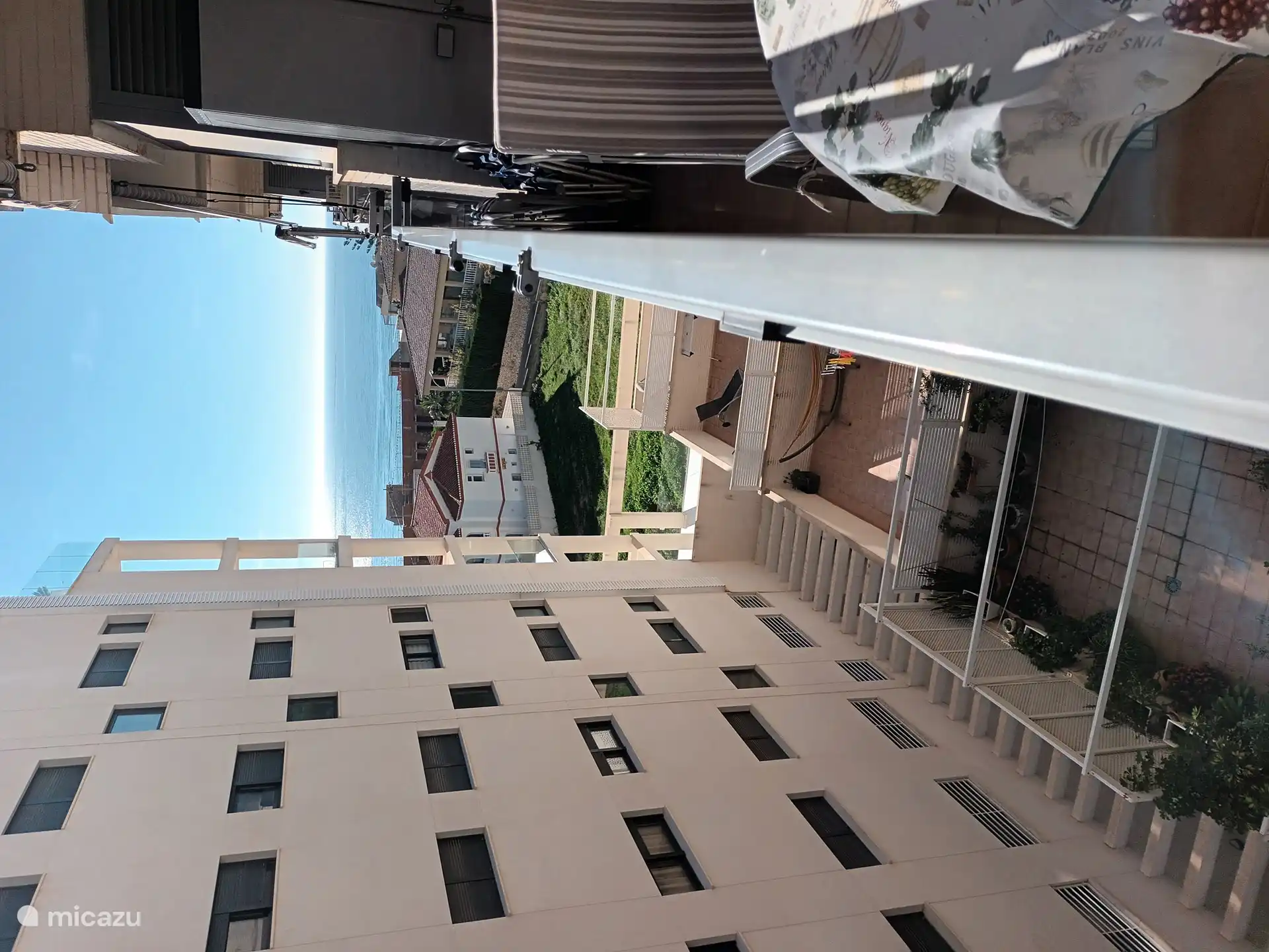 vue mer latérale droite