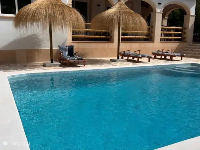 Casa Mi Joya huren in Spanje, Costa Blanca, Jávea - villa zwembad met ligzetels en zuiderse parasols