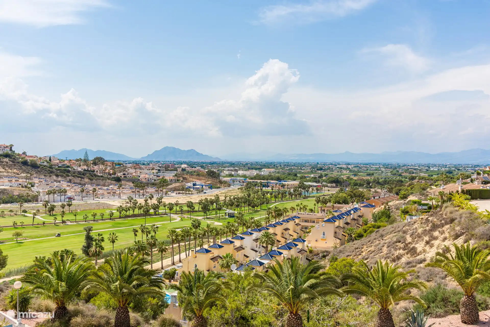 Amplia casa en campo de golf en España, Costa Blanca, Rojales  - Casa paredada