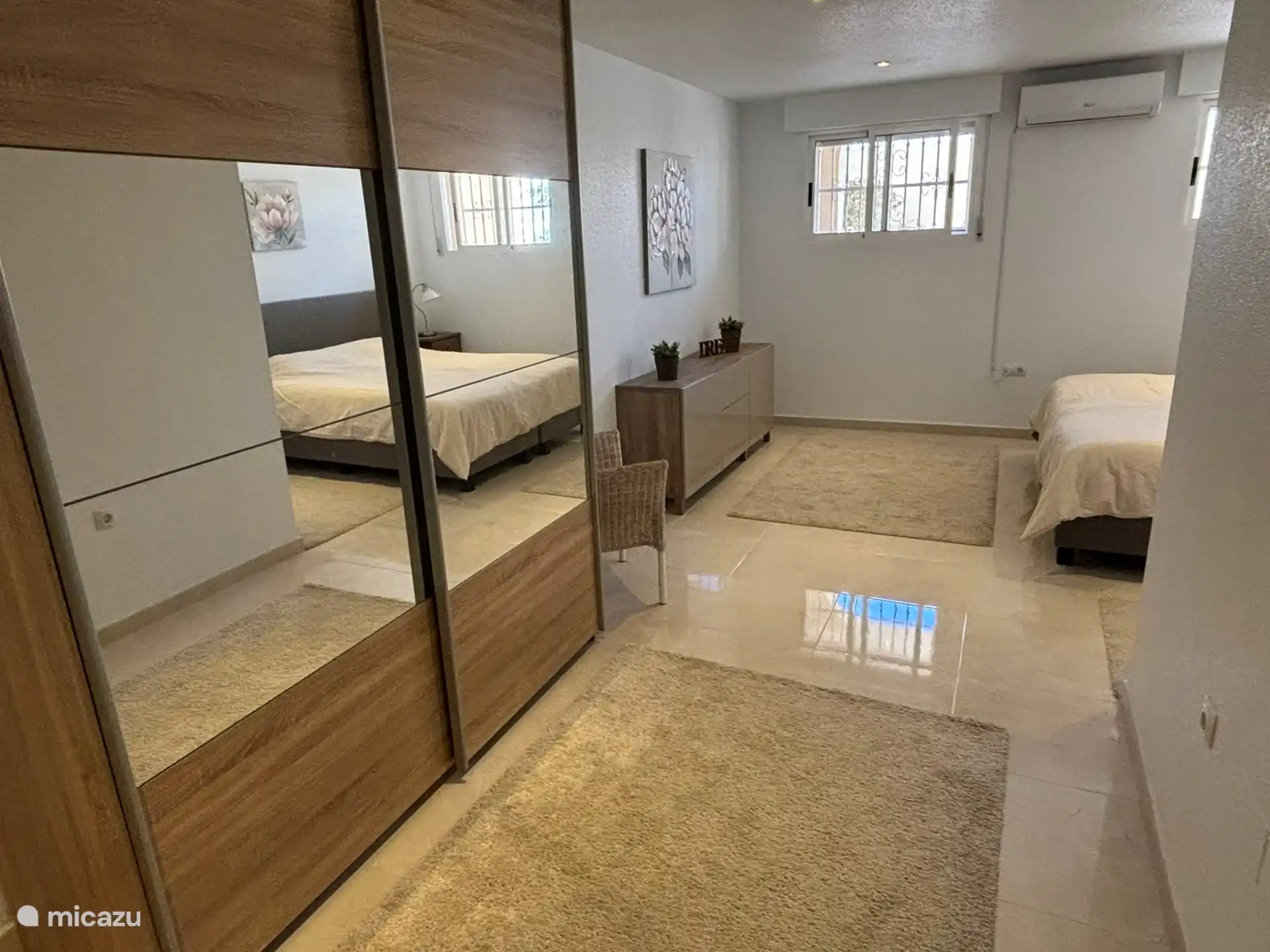 Schlafzimmer im Erdgeschoss, Kleiderschrank