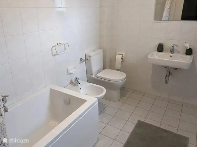 Ca Bella Vista | Italie, Lacs italiens , Miasino - maison de vacances Salle de bain en bas