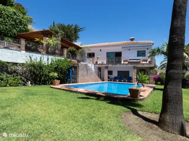 Villa Miranda | Espagne, Andalousie, Salobrena - villa Piscine avec pelouse spacieuse pour se détendre
