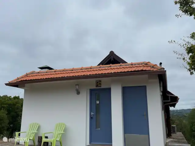 Location de Vacances Portugal, Coimbra, Covas, cabane en bois / lodge - Casa Vista Bonita Façade de la maison de vacances en bois