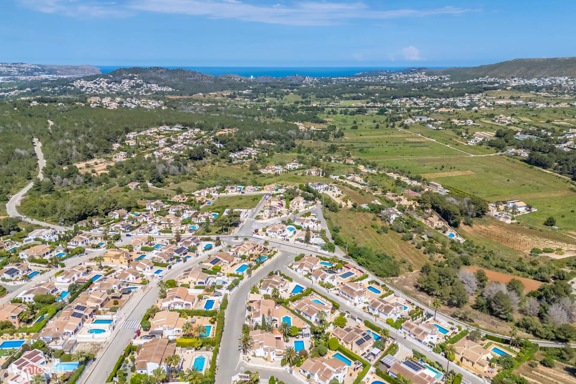 Finden Sie Casa Rosa auf diesem Drohnenfoto :) Das Meer ist so nah!