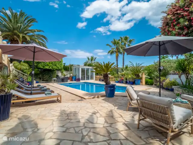 Casa Rosa en España, Costa Blanca, Benitachell - villa Sombrillas y tumbonas disponibles