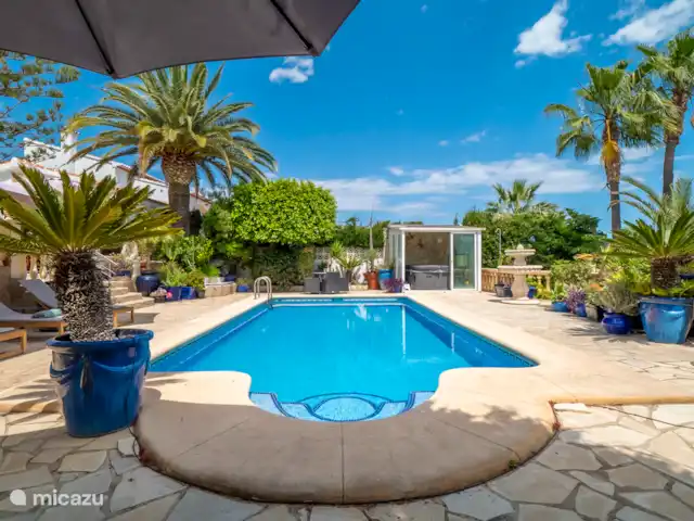 Casa Rosa en España, Costa Blanca, Benitachell - villa Mucho espacio en el jardín para disfrutar de una estancia tranquila