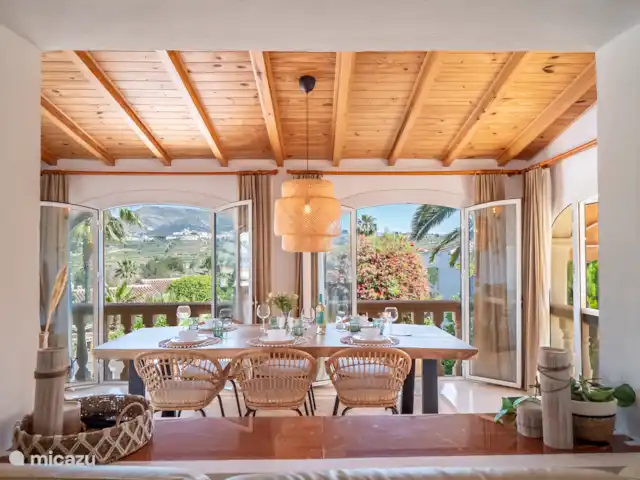 Casa Rosa en España, Costa Blanca, Benitachell - villa Comedor con vistas al hermoso entorno verde