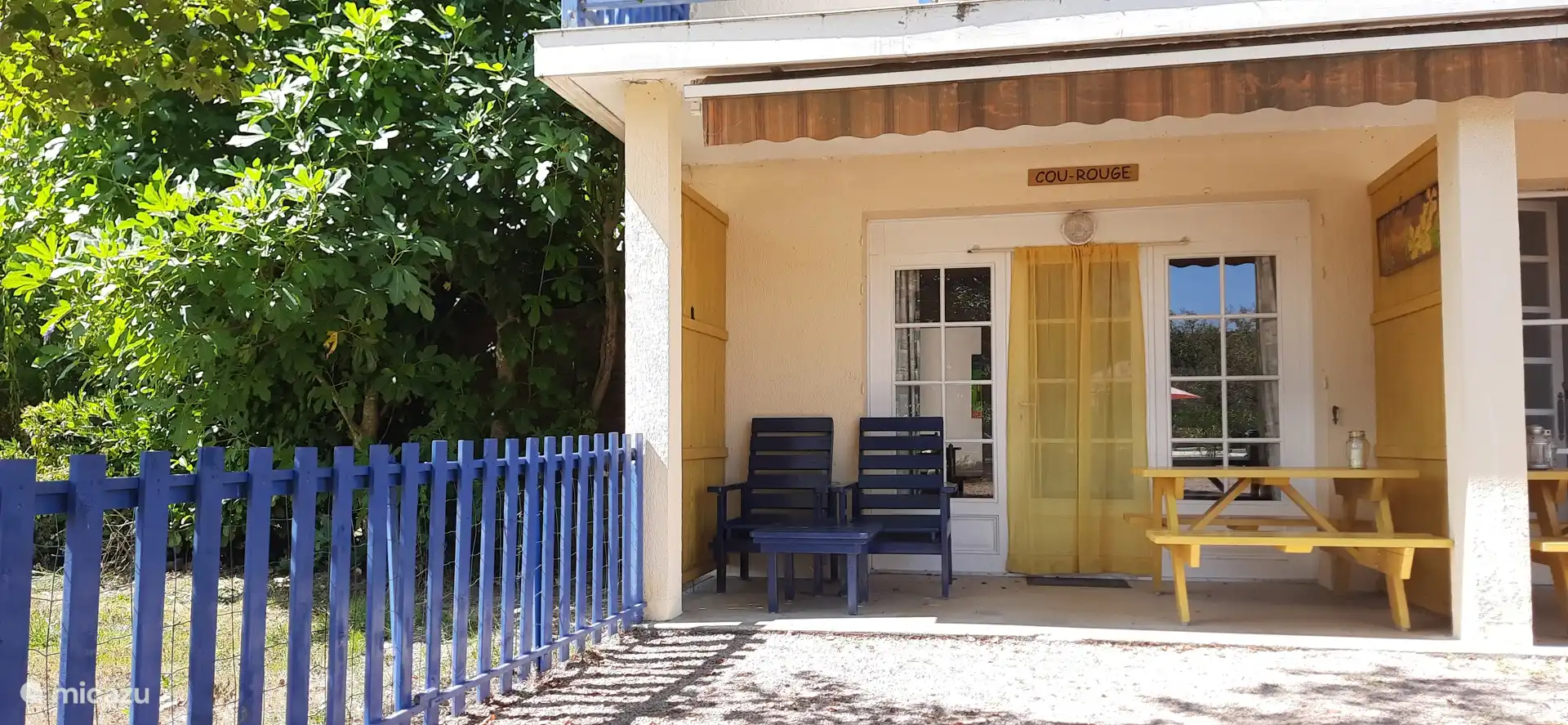 Entrada al apartamento De Wielewaal