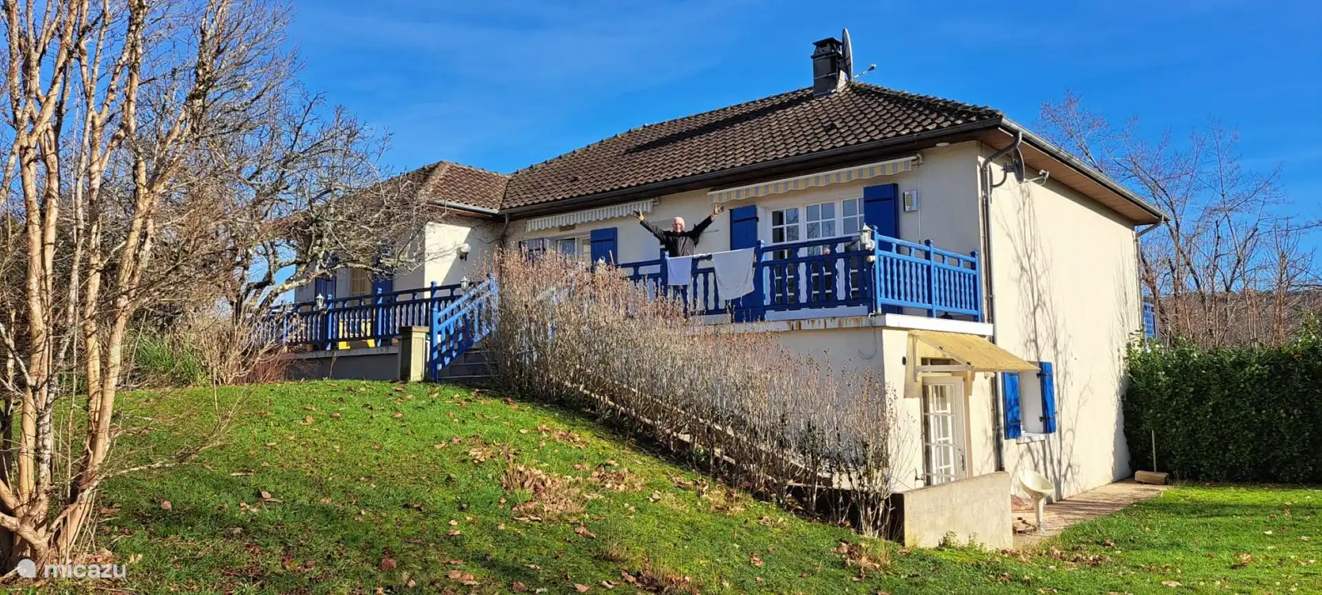 El frente de la casa