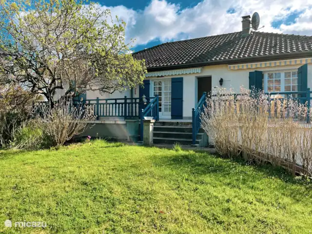 La chouette hulotte au Petit Bouleau | France, Dordogne, Saint-Pardoux-la-Rivière - appartement Façade du Petit Bouleau