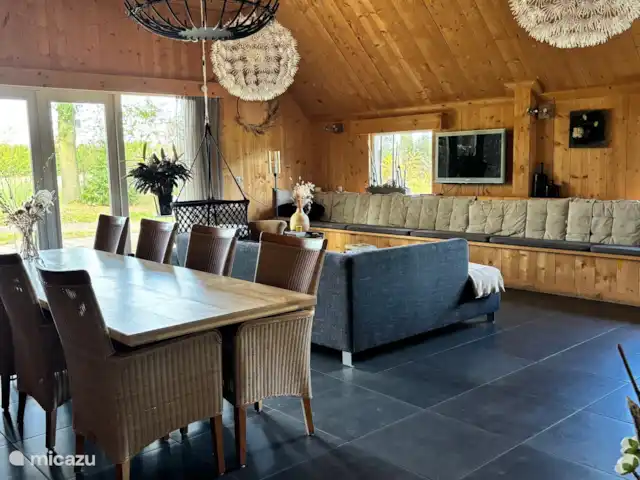 Jannahoeve huren in Nederland, Overijssel, Denekamp - boerderij Eetgedeelte woonkamer