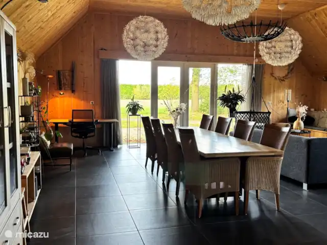 Jannahoeve huren in Nederland, Overijssel, Denekamp - boerderij Eetgedeelte in woonkamer