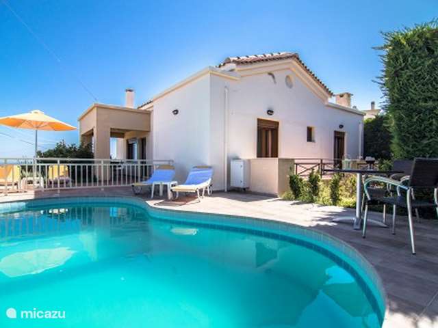 Casa vacacional Grecia, Creta, Asteri - villa Villa Stefanos, piscina y vistas al mar.