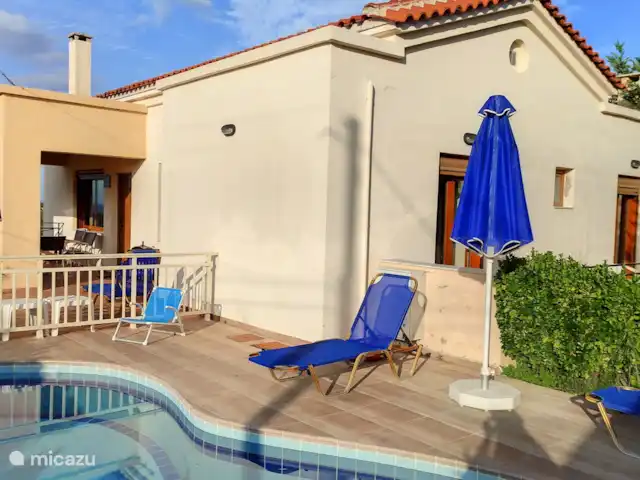 villa huren in Griekenland, Kreta, Pigi/Rethymno – Villa Stefanos, zwembad en zeezicht Buitenzicht villa