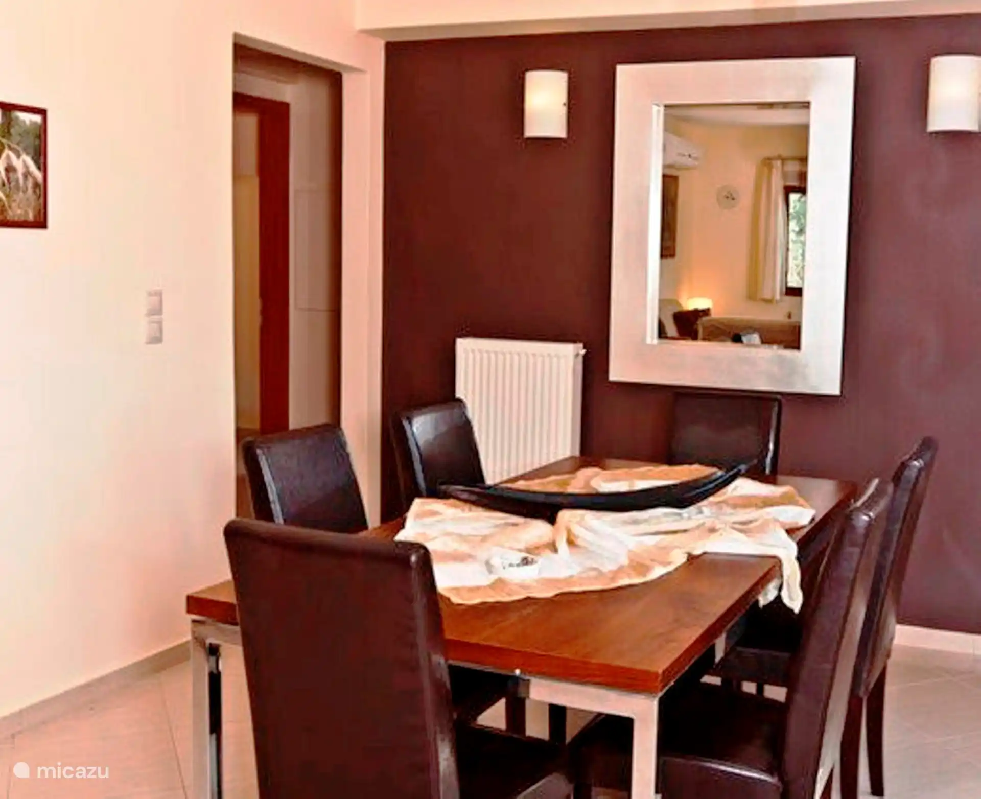 Offener Wohnraum mit Küche, Wohn- und Essbereich