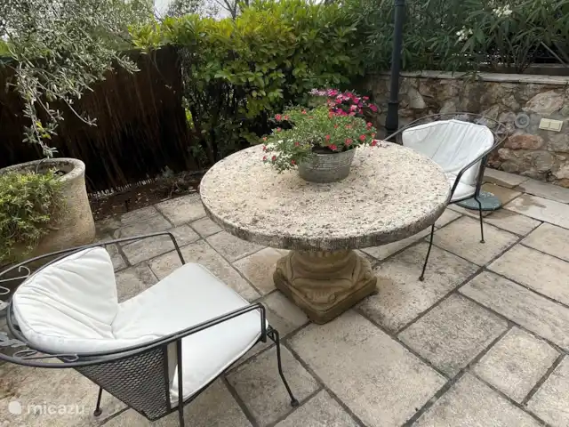 Mas de Michéri | France, Var, Villecroze - villa La terrasse au rez-de-jardin