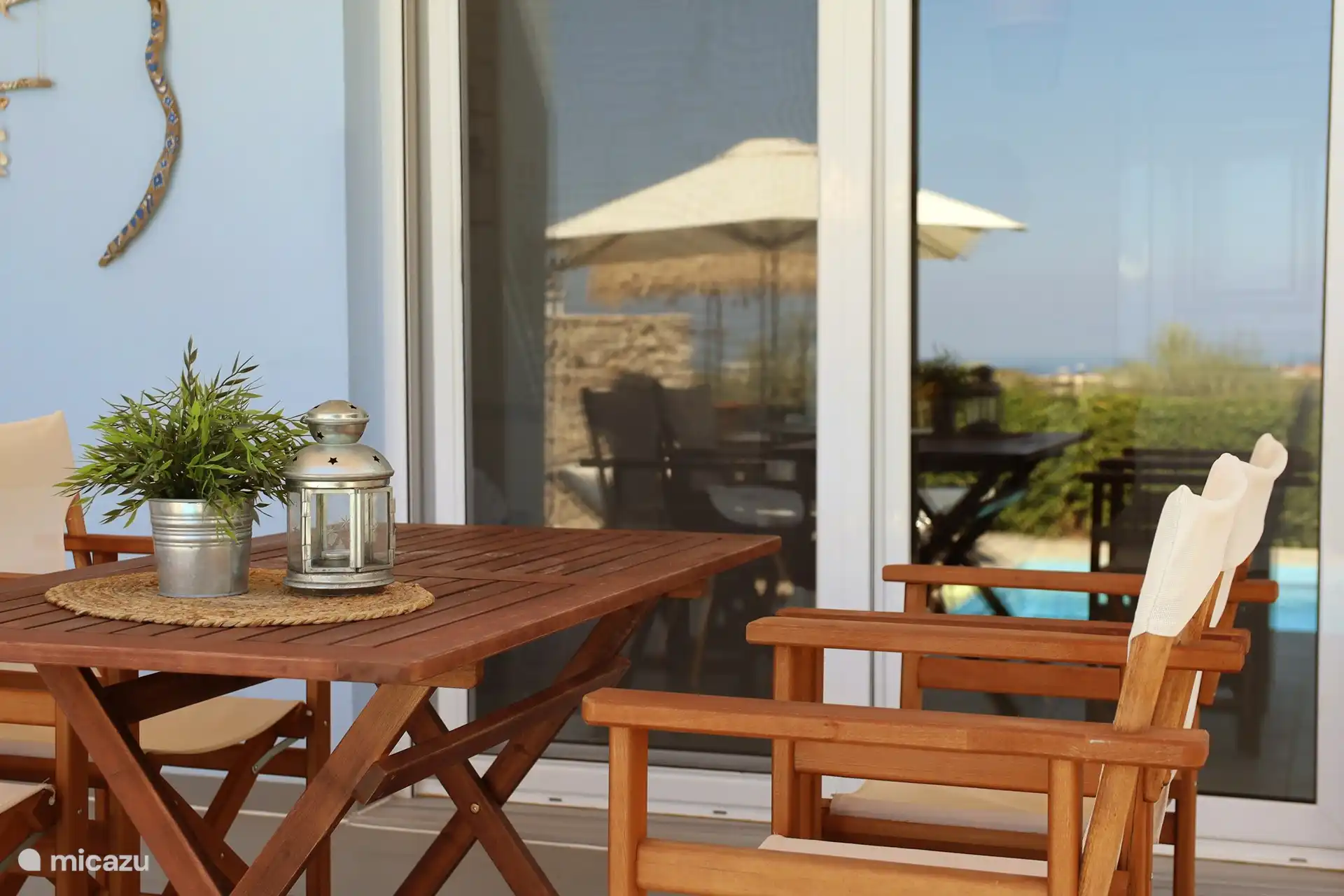 Coin repas extérieur